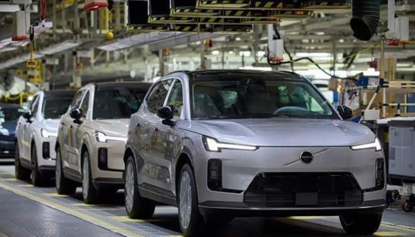 互利配资 沃尔沃XC70正式下线 将8月27日开启预售